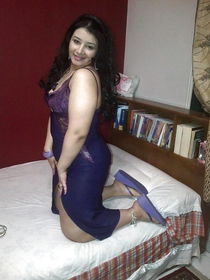 Milf woman in gangbang sex
