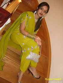 Huge Arab Women