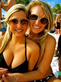 Perfect natural tits of